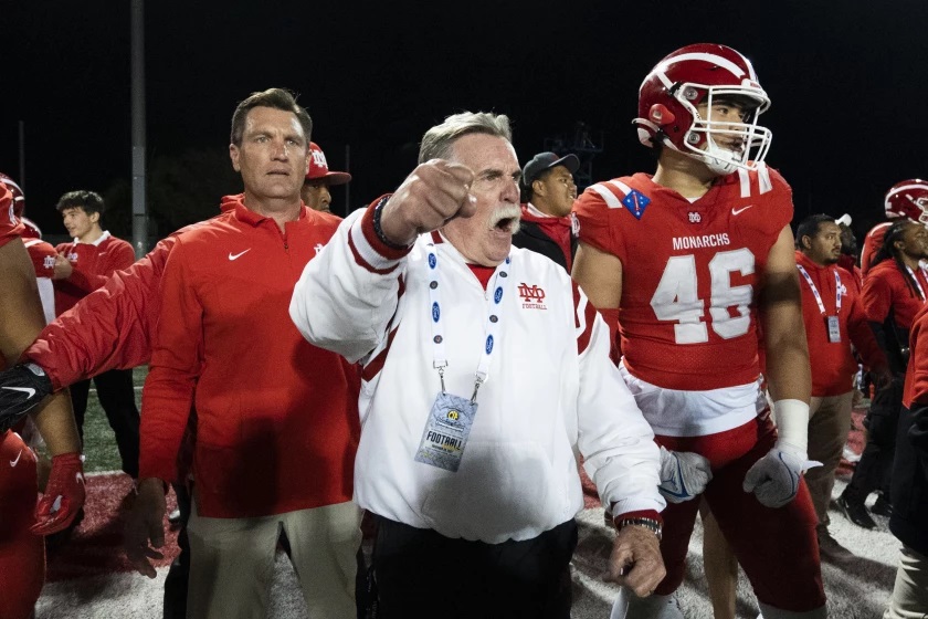 Mater Dei head coach Bruce Rollinson reacts after the team defeats Servite in the CIF Southern Section Division 1 championship game Friday.(Kyusung Gong / For The Times)