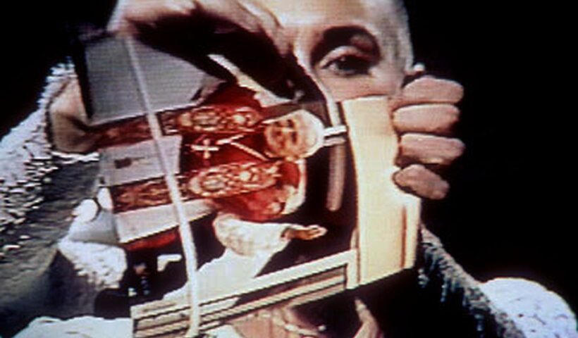 Sinead O'Connor rips up the photo of the Pope