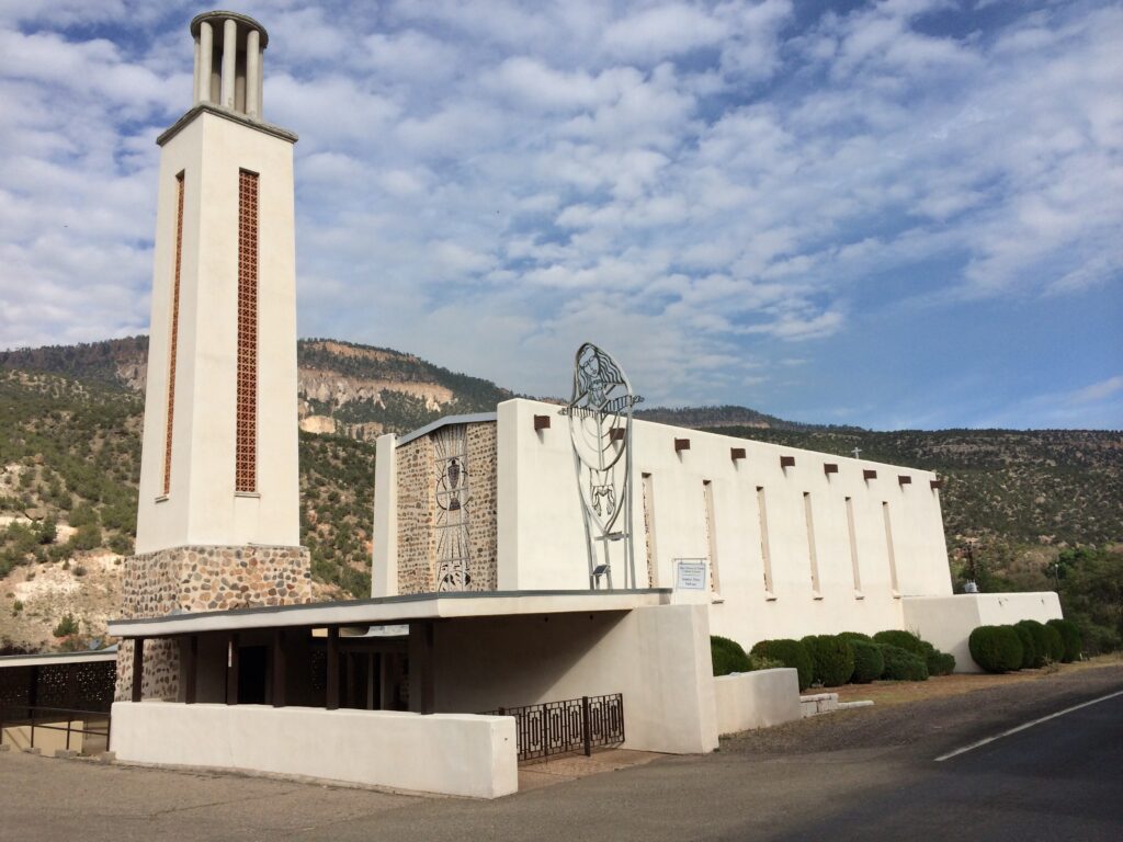 The church of the Servants of the Paraclete in Jemez Springs, New Mexico, September 28, 2016 (Photo by Terence McKiernan)